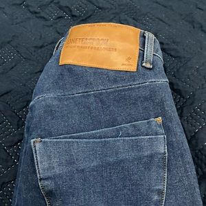 I’m into  damaged in distress jeans